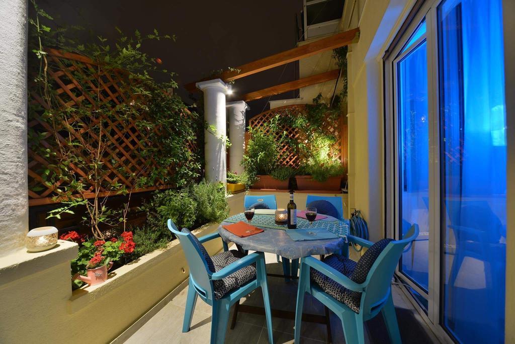 Apartment Oasis Veranda Under Columns.kolonaki Embassy Area.