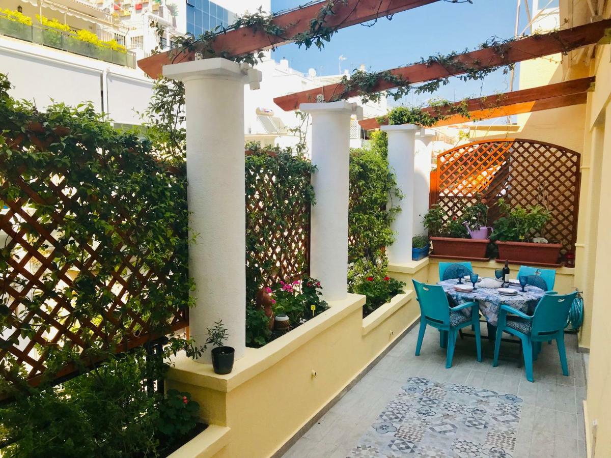 Oasis Veranda Under Columns.kolonaki Embassy Area. Apartment *